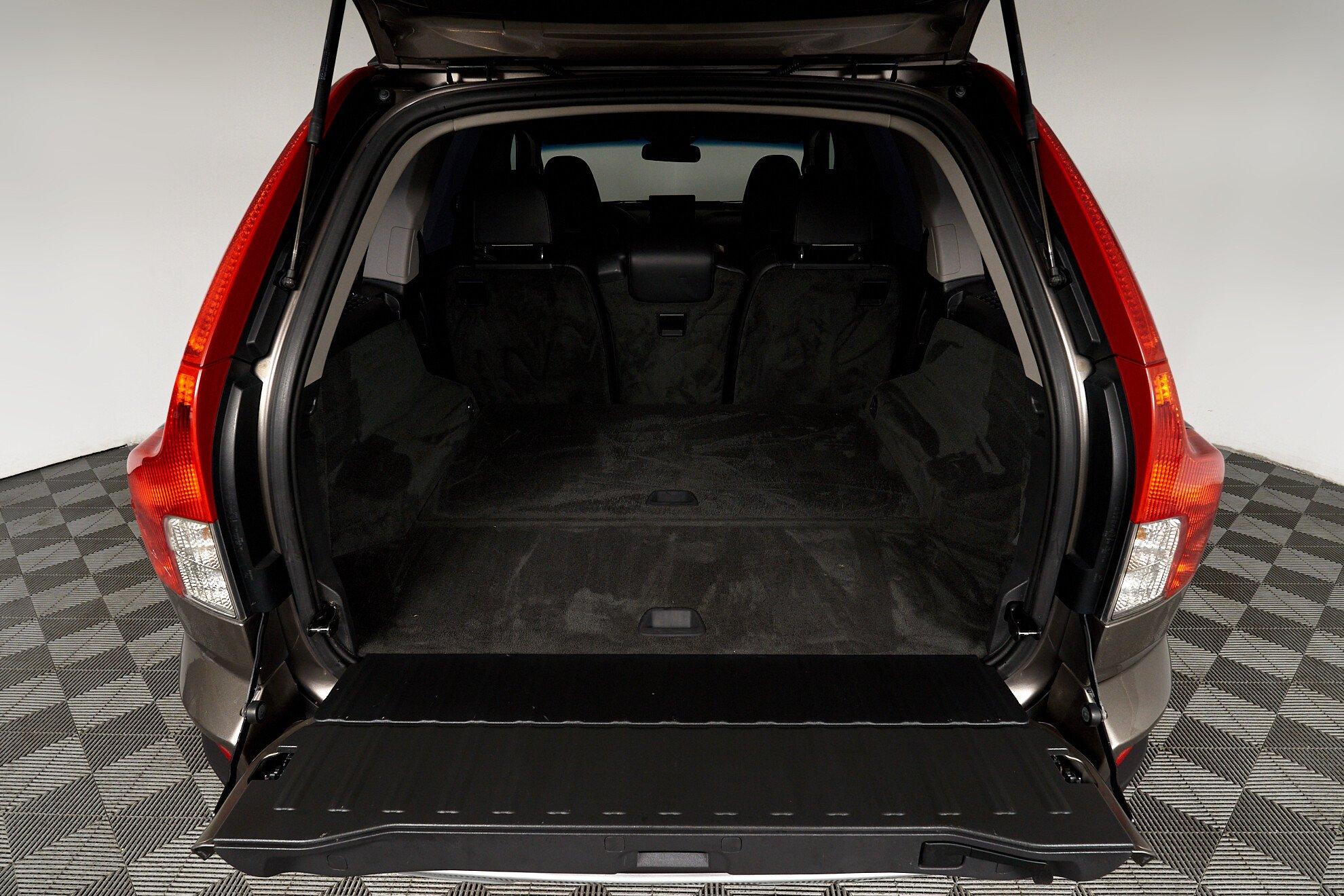 Volvo XC90 2010, коричневый