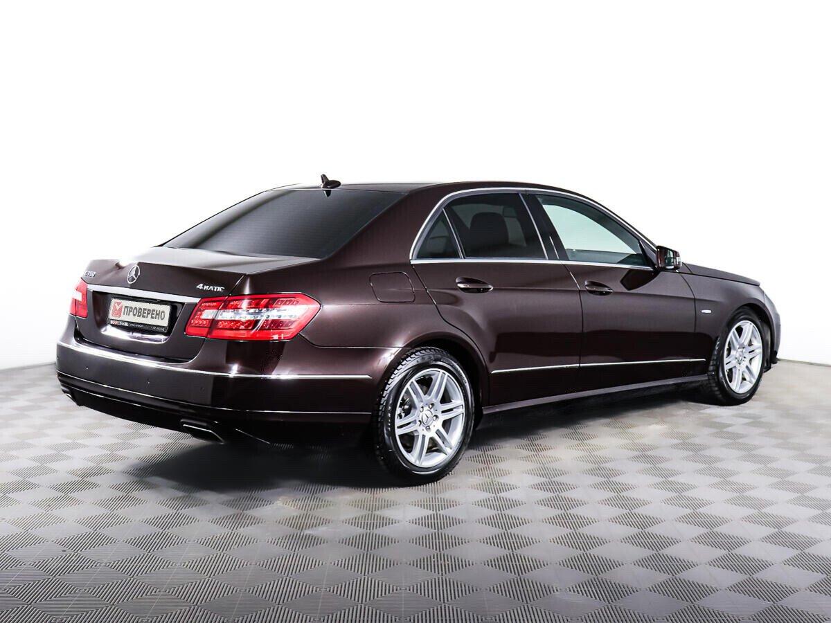 Mercedes-Benz E-Класс 2013, коричневый