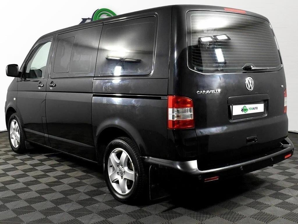 Volkswagen Caravelle 2008, черный