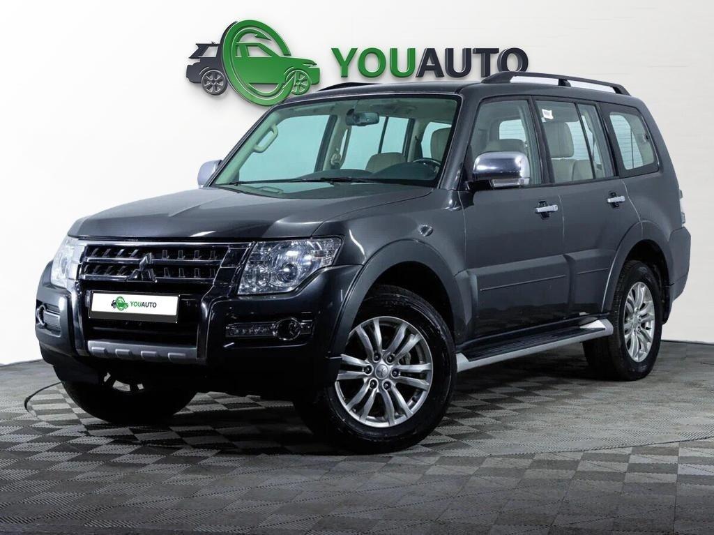Mitsubishi Pajero 2018, серый