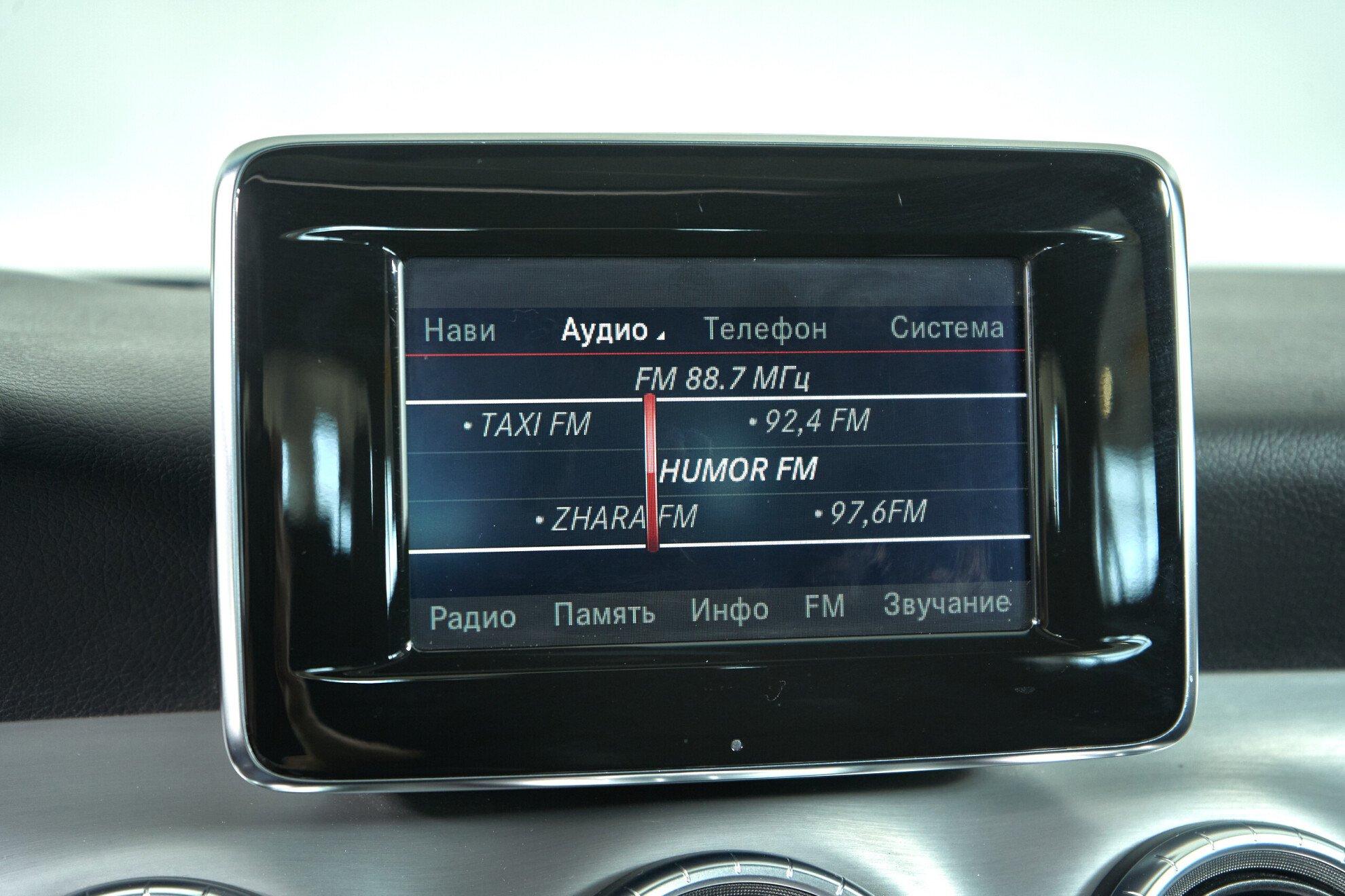 Mercedes-Benz CLA 2013, белый
