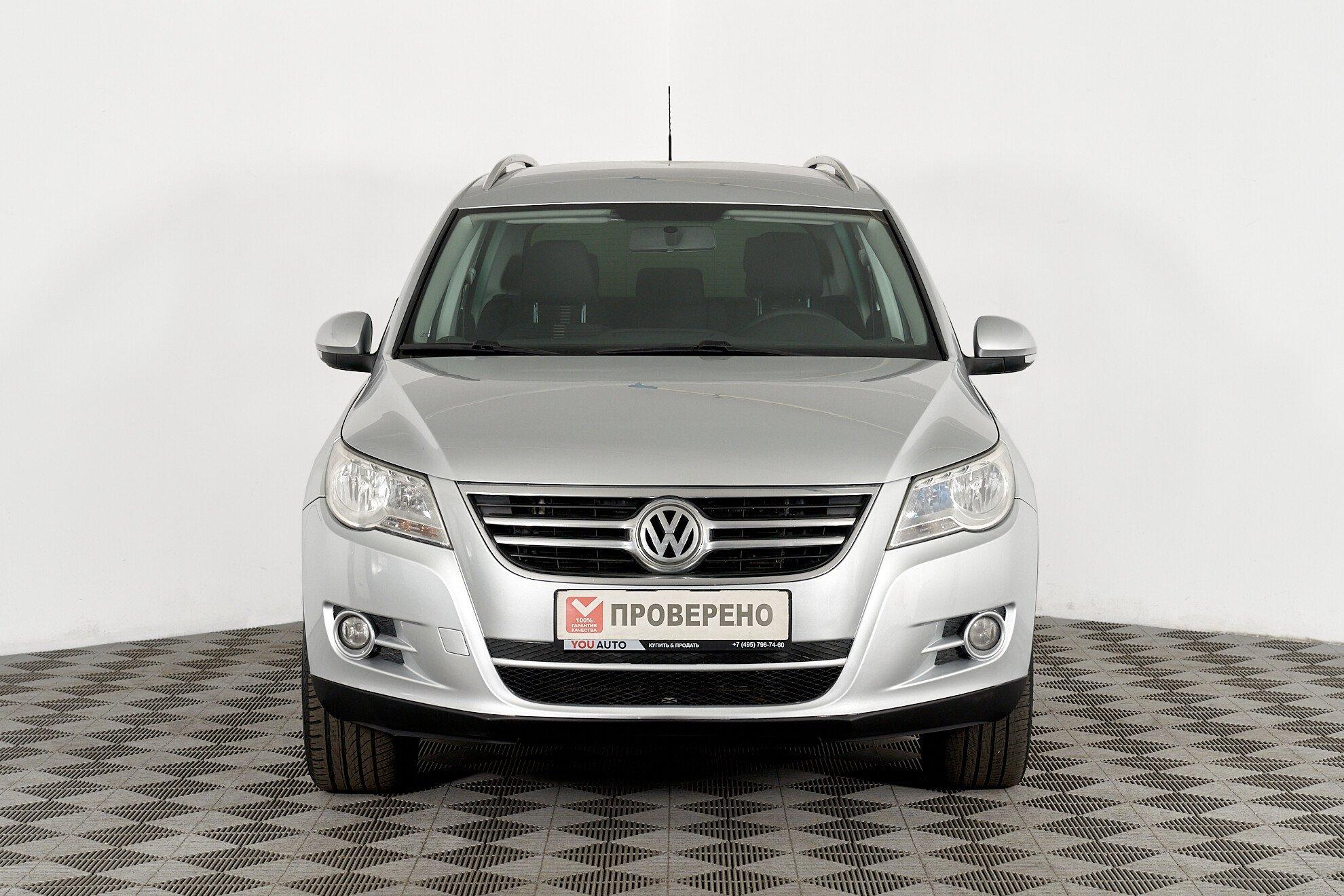 Volkswagen Tiguan 2011, серебряный