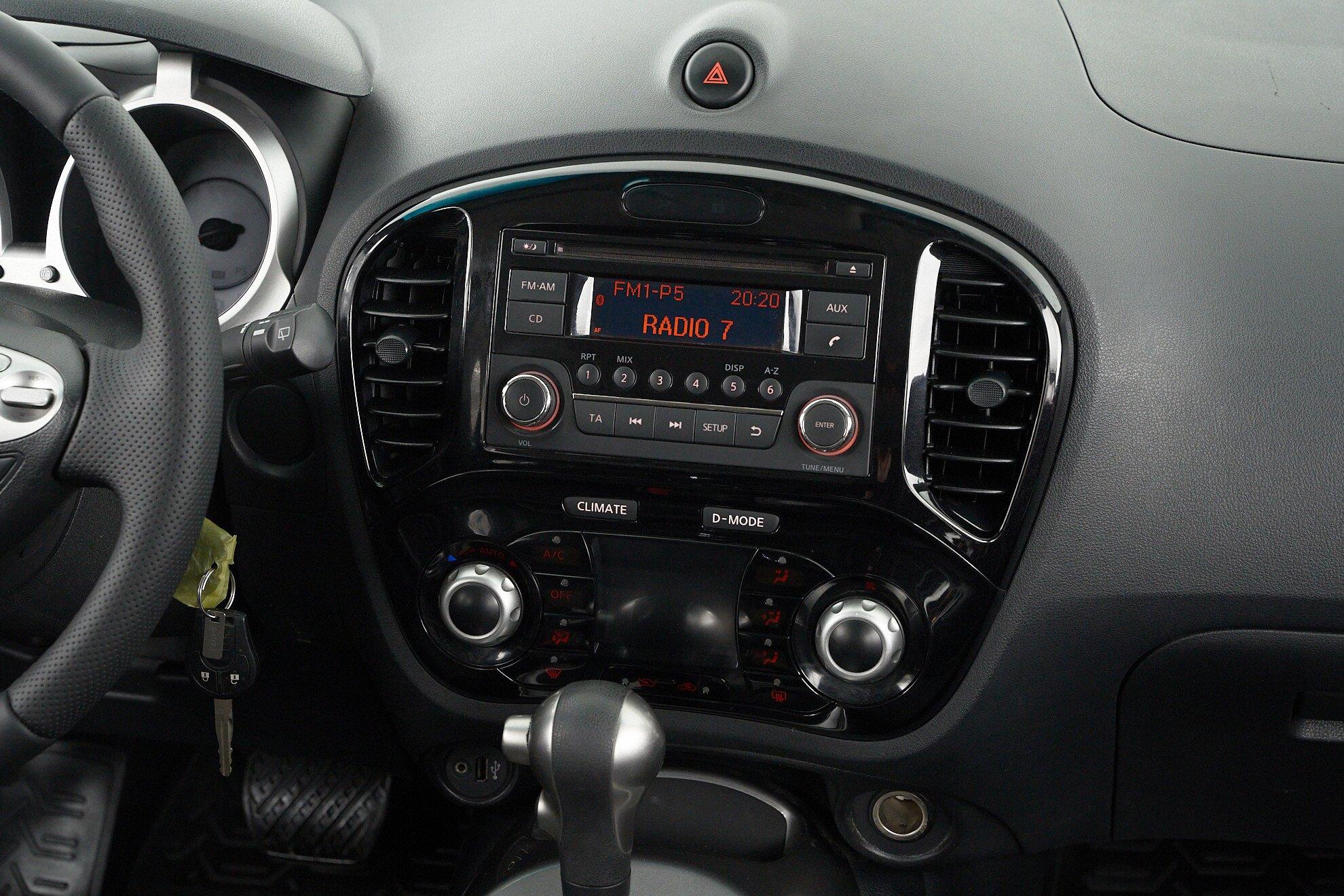 Nissan Juke 2013, белый