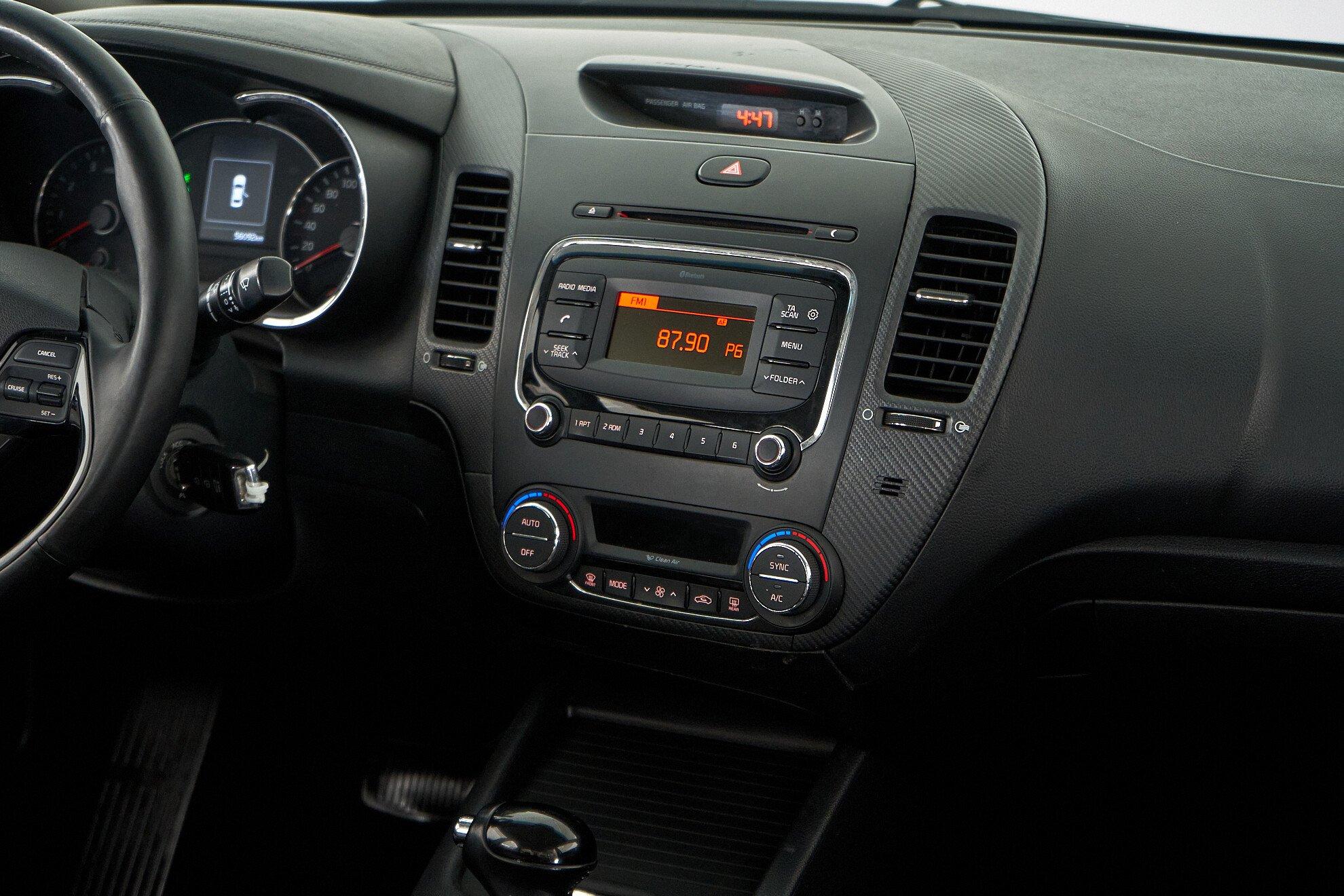 Kia Cerato 2017, синий