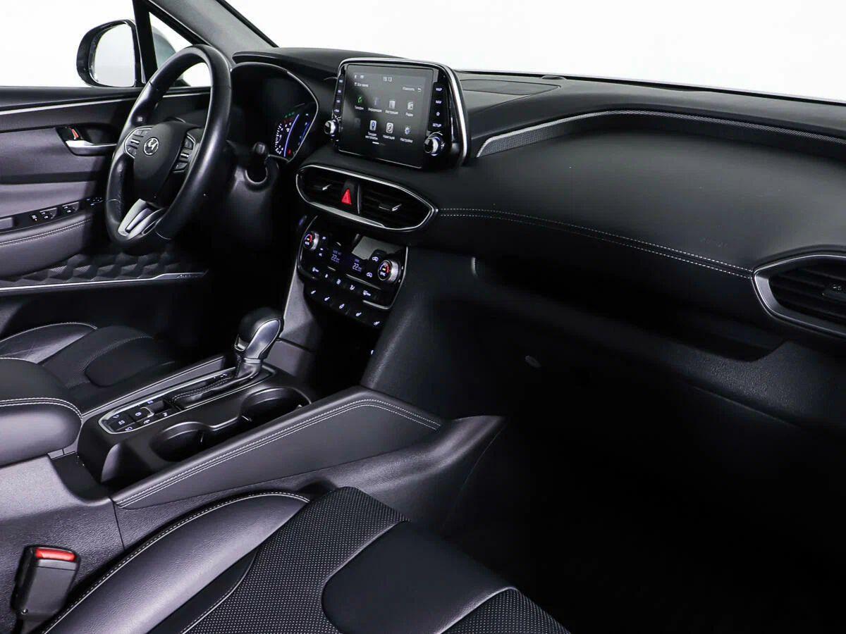 Hyundai Santa Fe 2020, серый