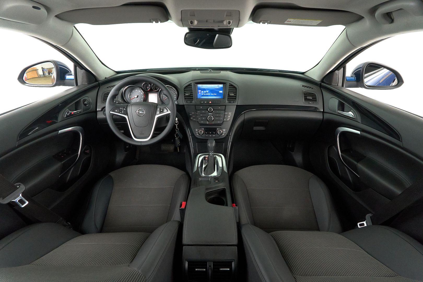Opel Insignia 2012, синий