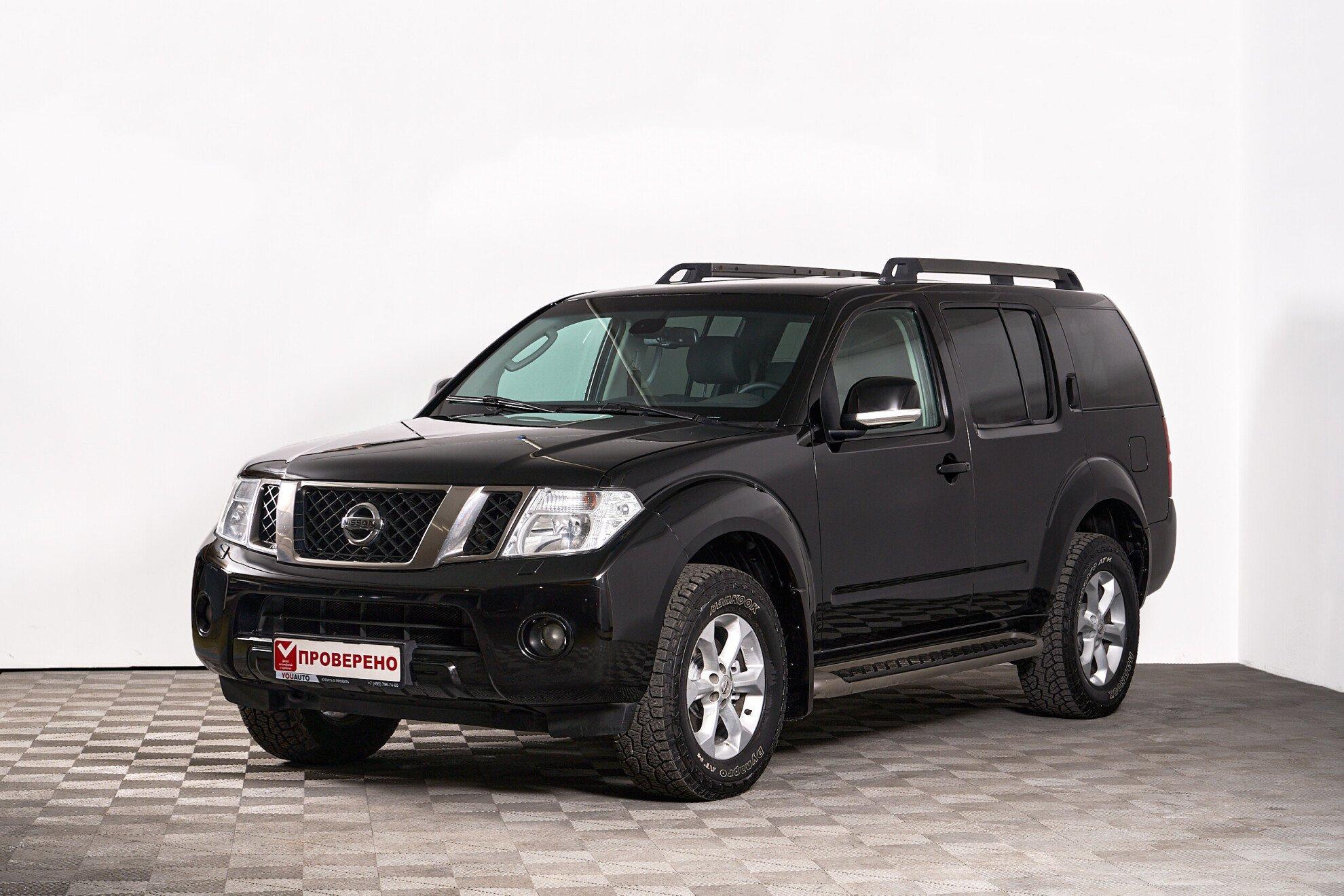 Nissan Pathfinder 2012, черный