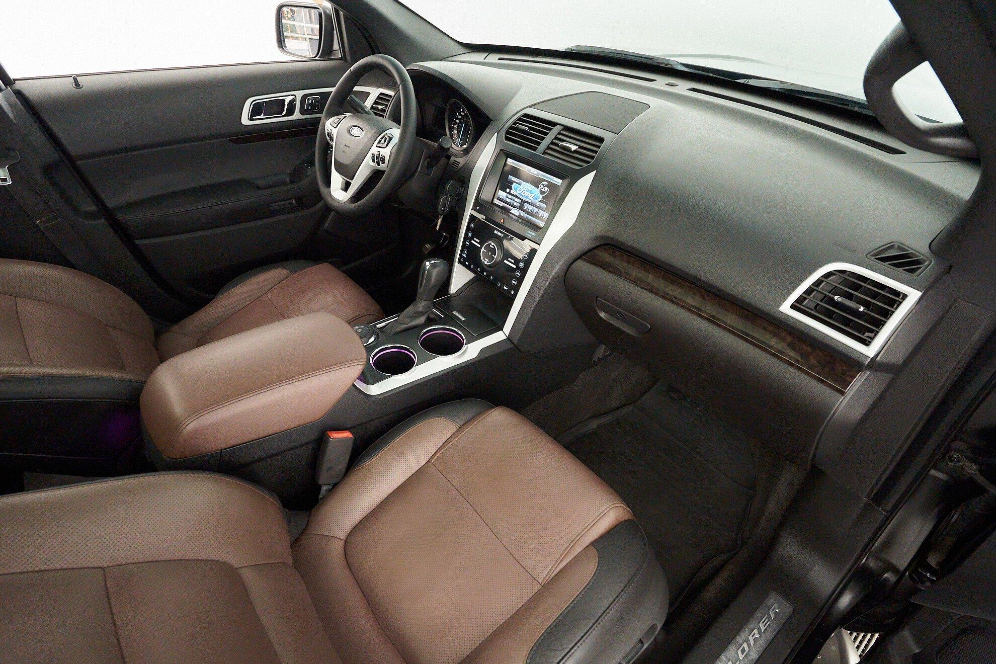 Ford Explorer 2014, черный