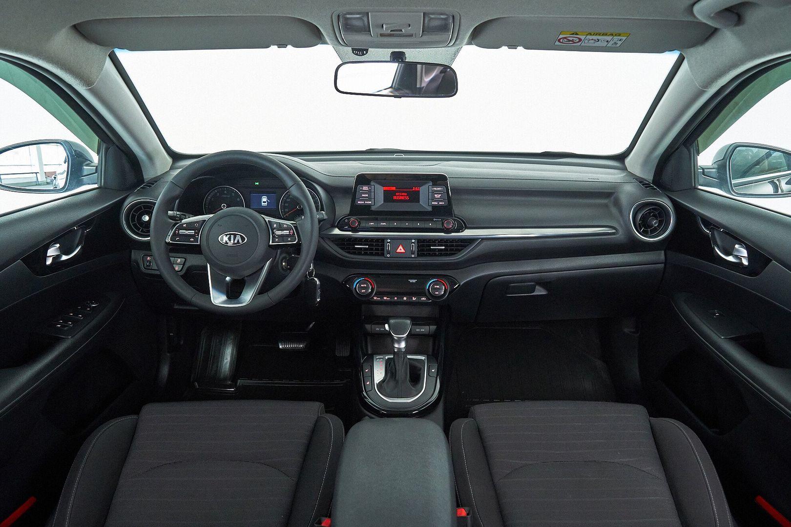 Kia Cerato 2018, черный