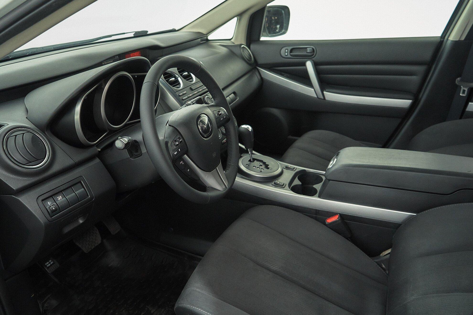 Mazda CX-7 2011, белый