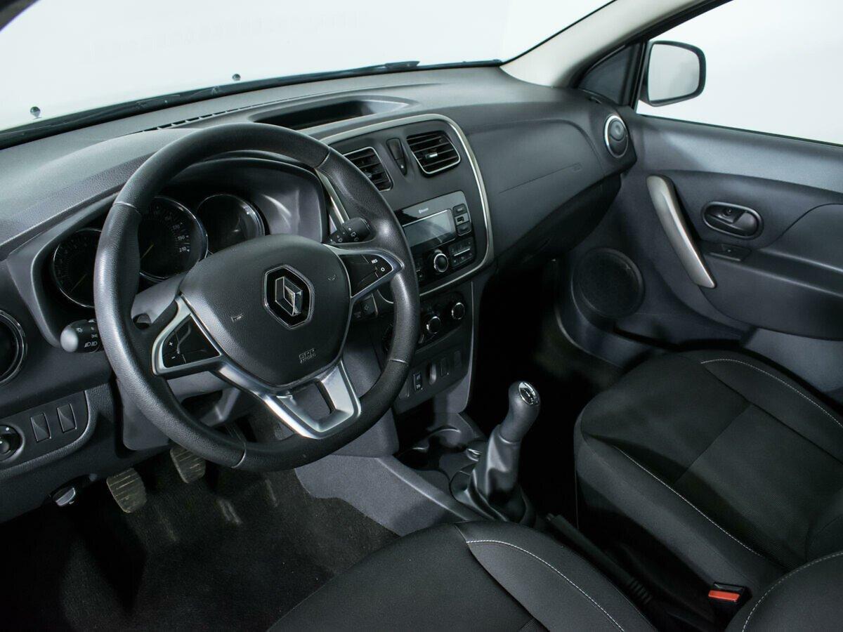 Renault Sandero 2022, серебряный