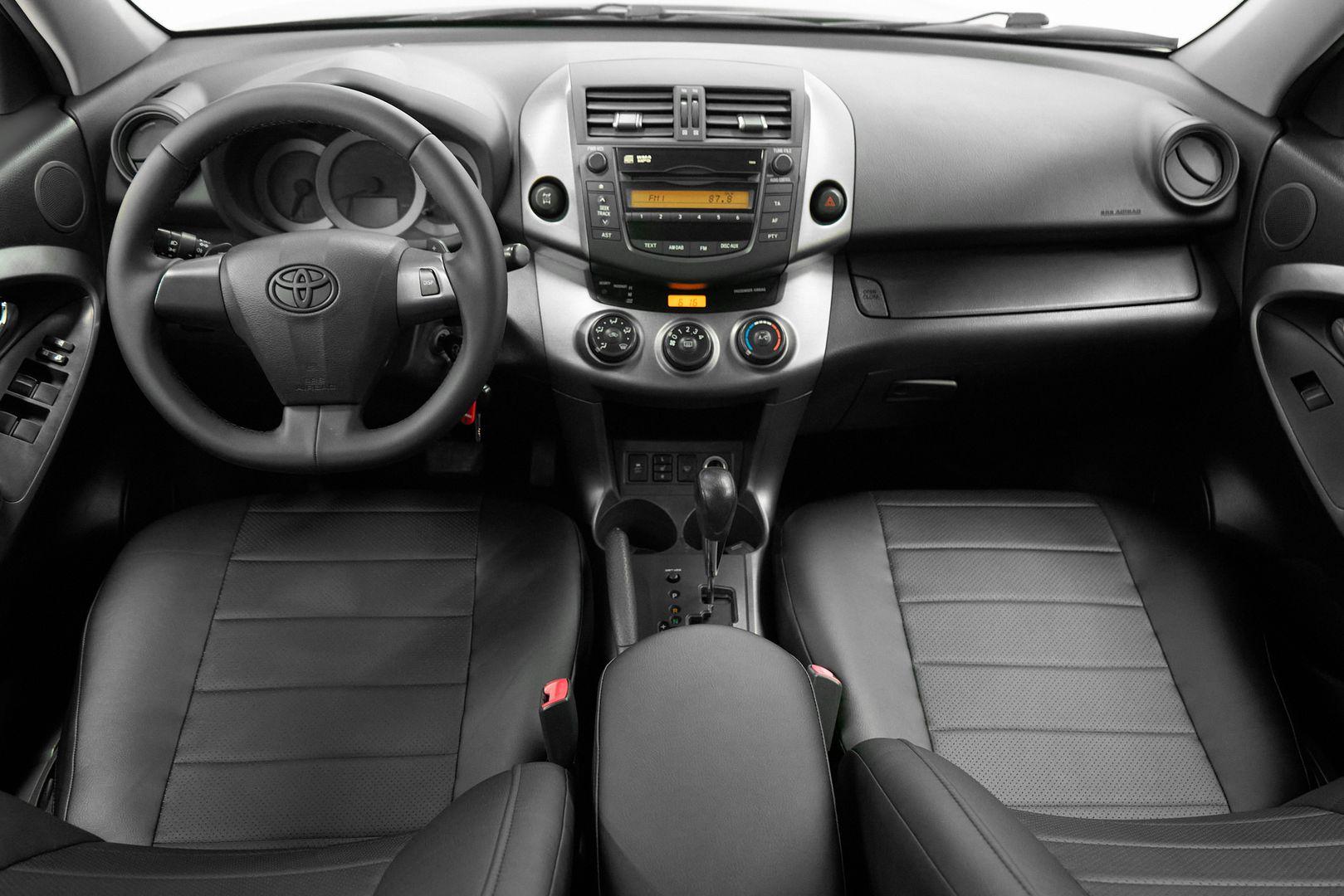 Toyota RAV4 2011, черный