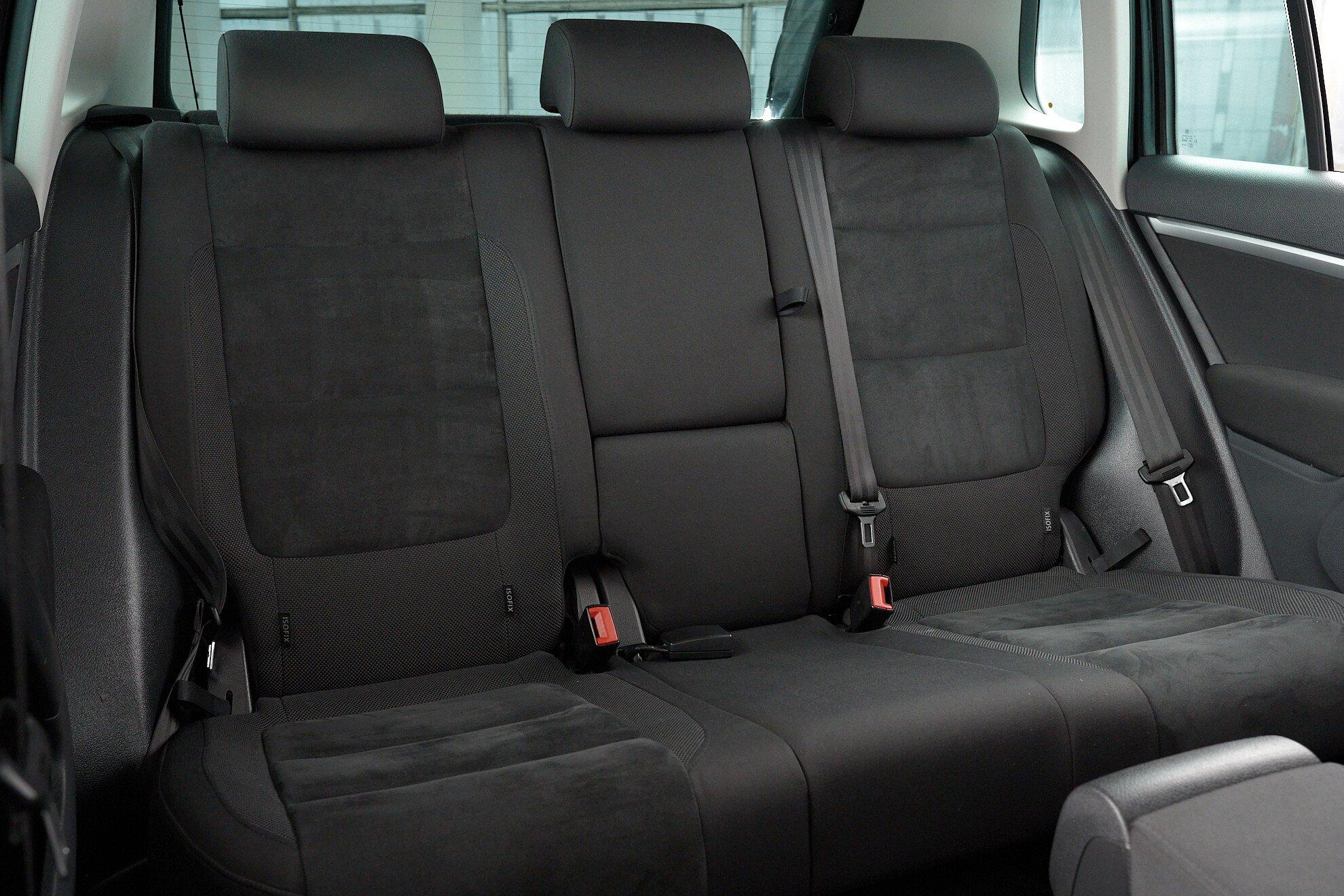 Volkswagen Tiguan 2012, черный