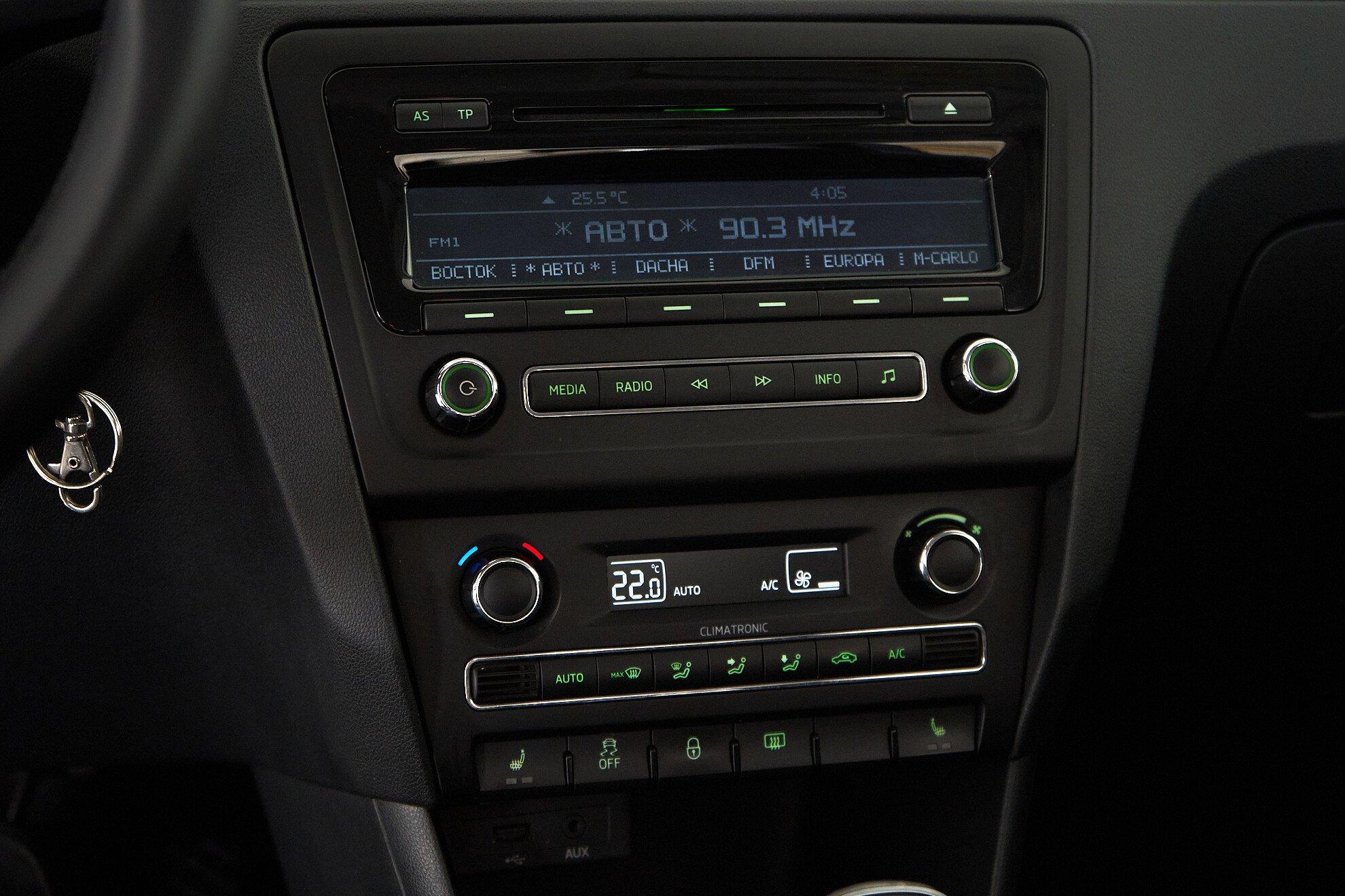 Skoda Rapid 2014, черный