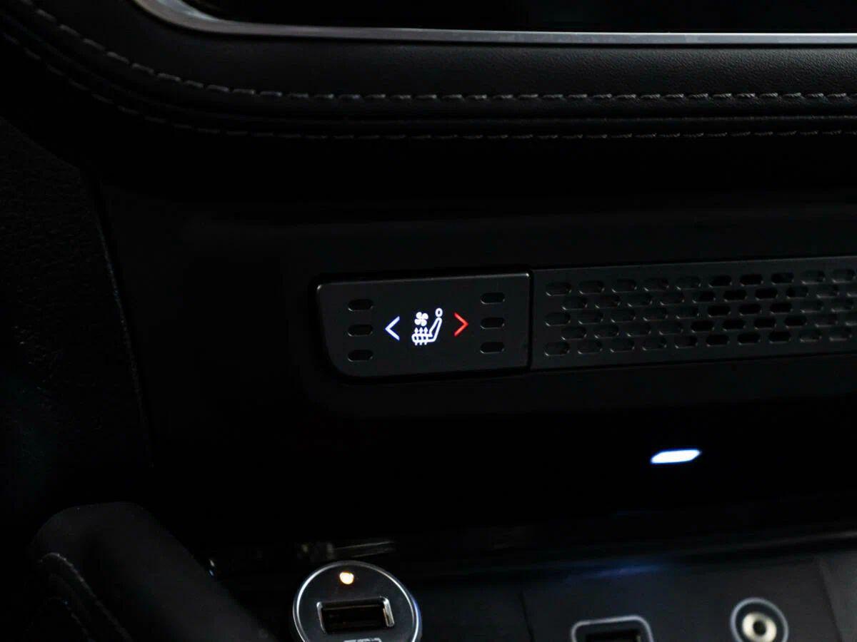 SsangYong Rexton 2018, черный