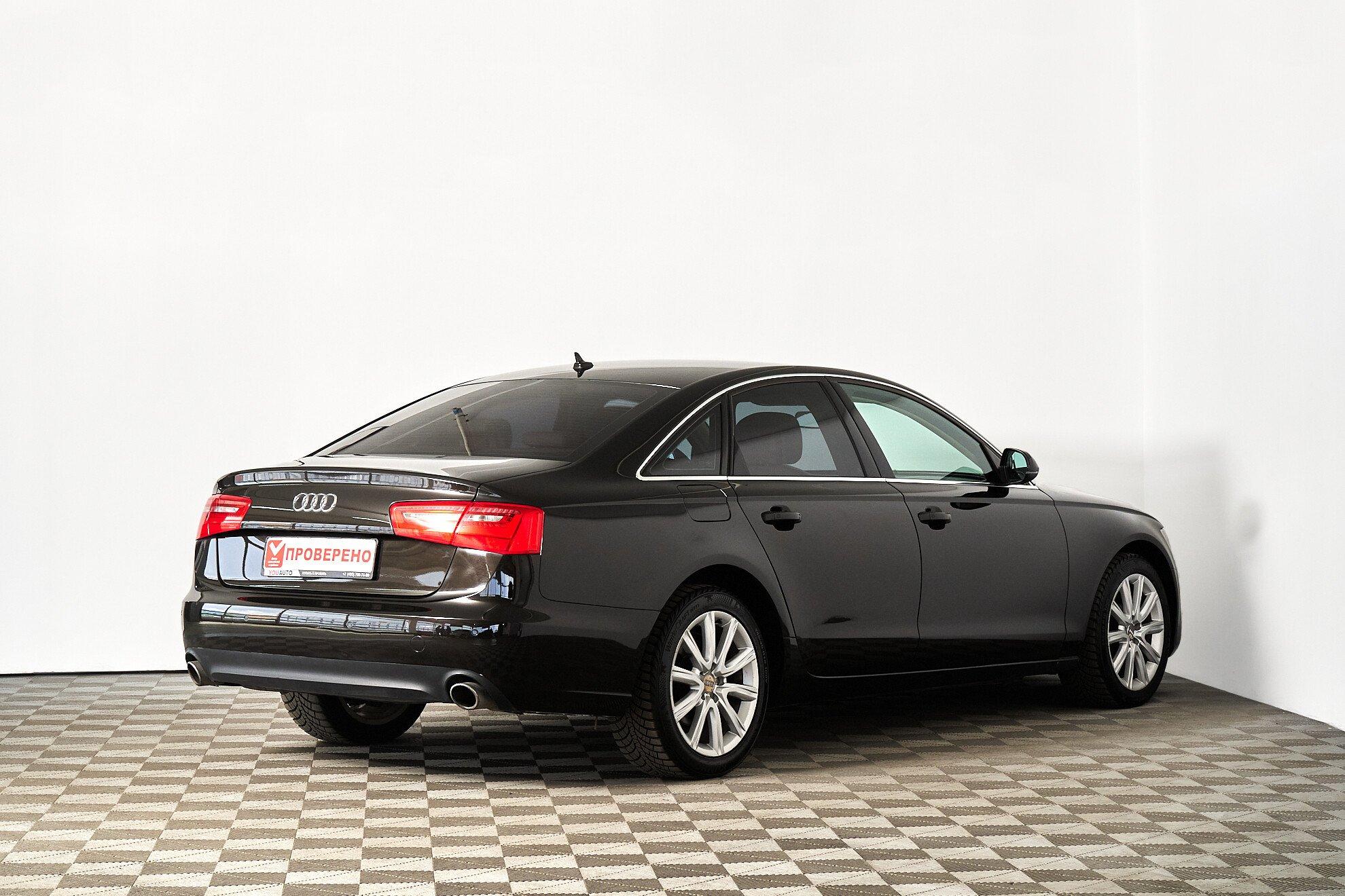 Audi A6 2012, черный