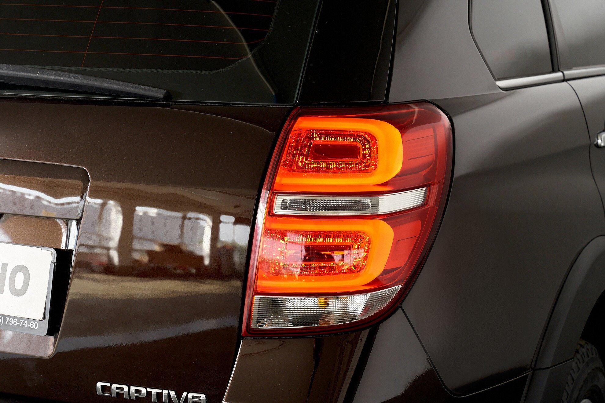Chevrolet Captiva 2015, коричневый