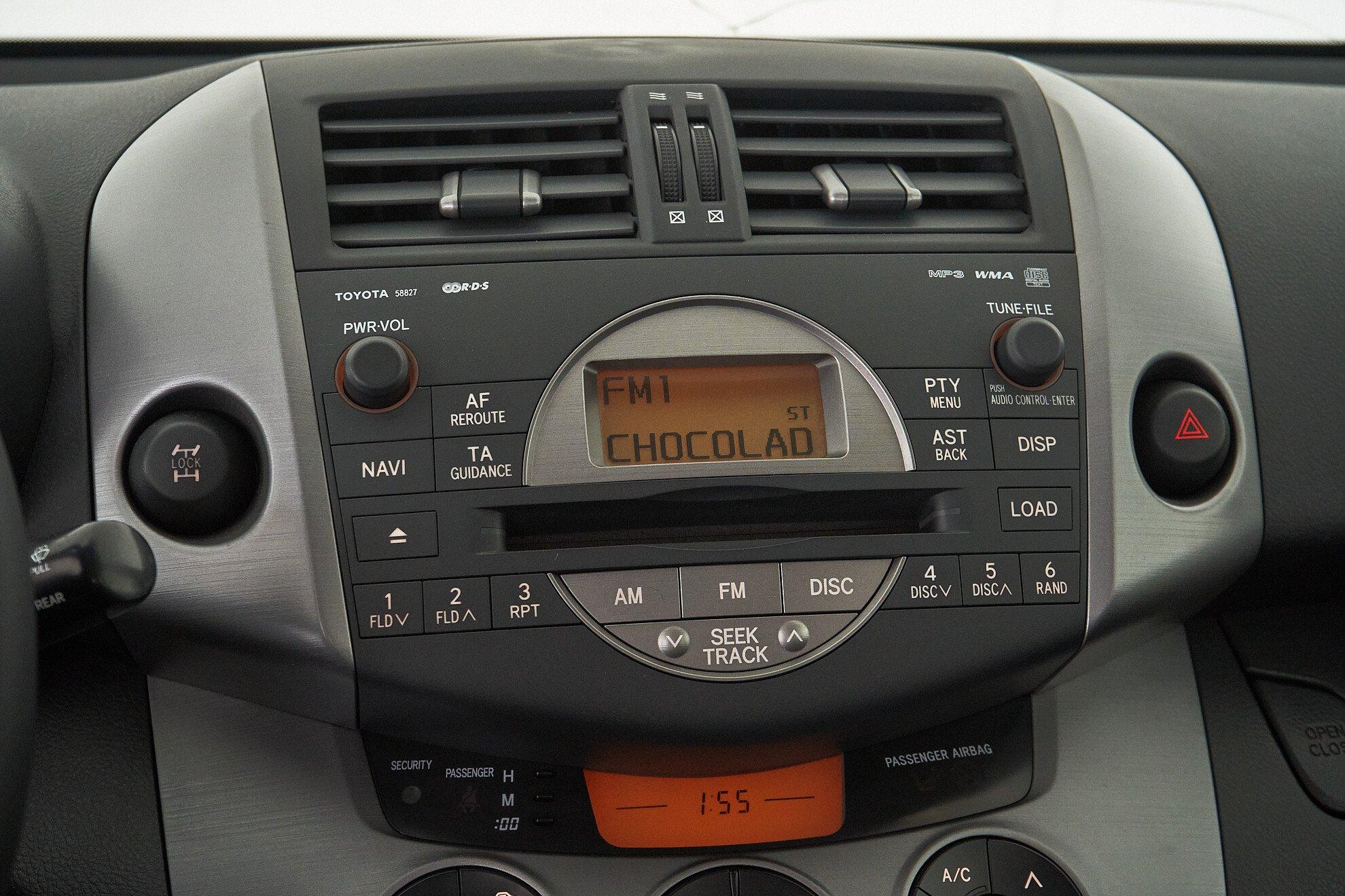 Toyota RAV4 2008, серебряный