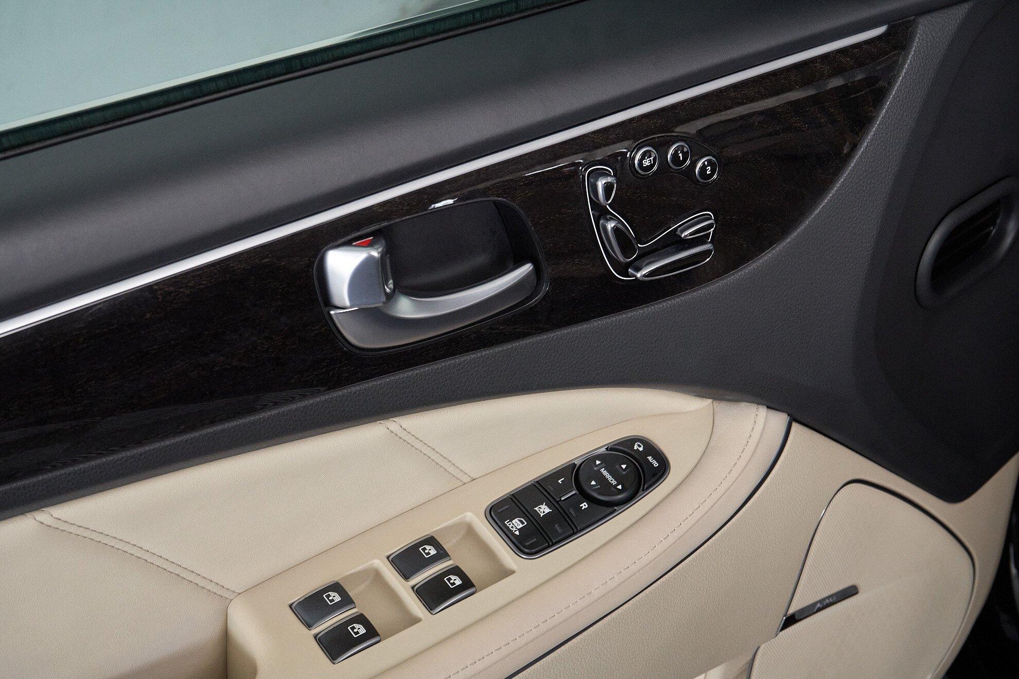Hyundai Equus 2014, черный