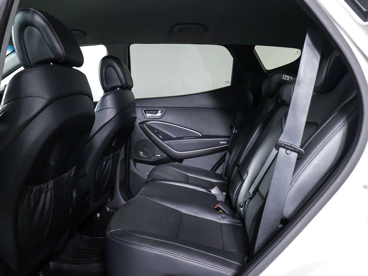 Hyundai Santa Fe 2015, белый