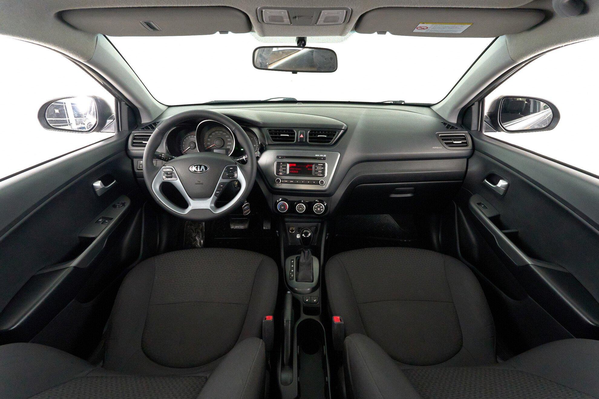 Kia Rio 2016, серый