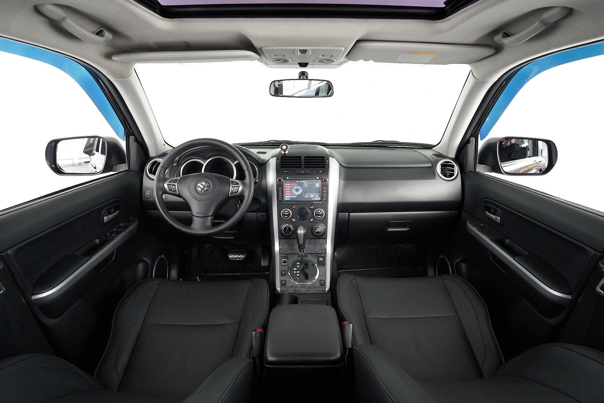 Suzuki Grand Vitara 2010, фиолетовый