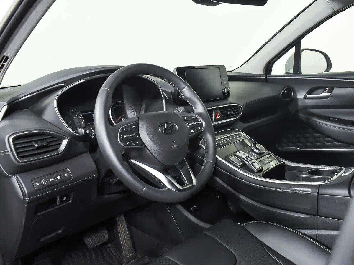 Hyundai Santa Fe 2022, белый