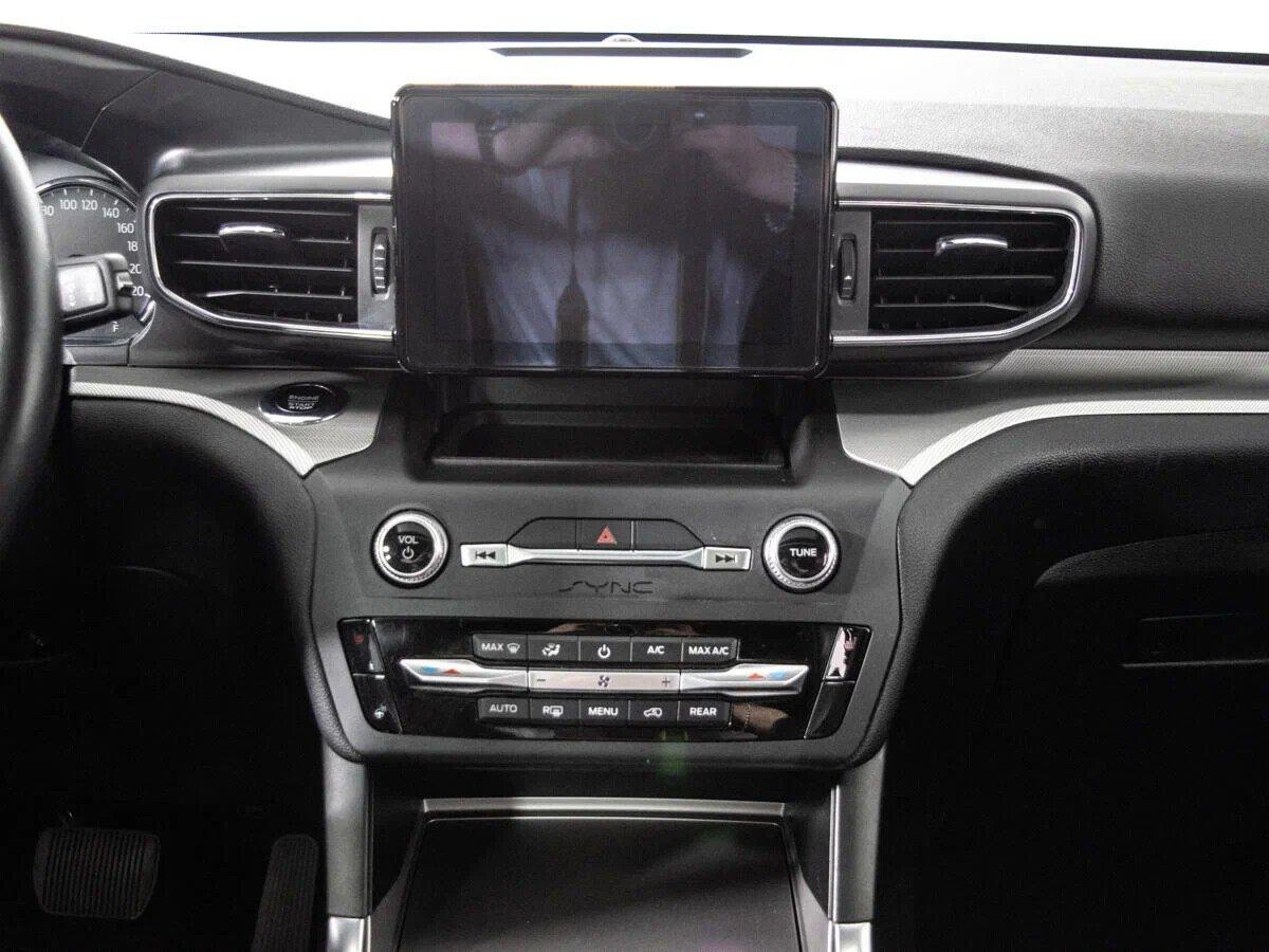 Ford Explorer 2020, серый
