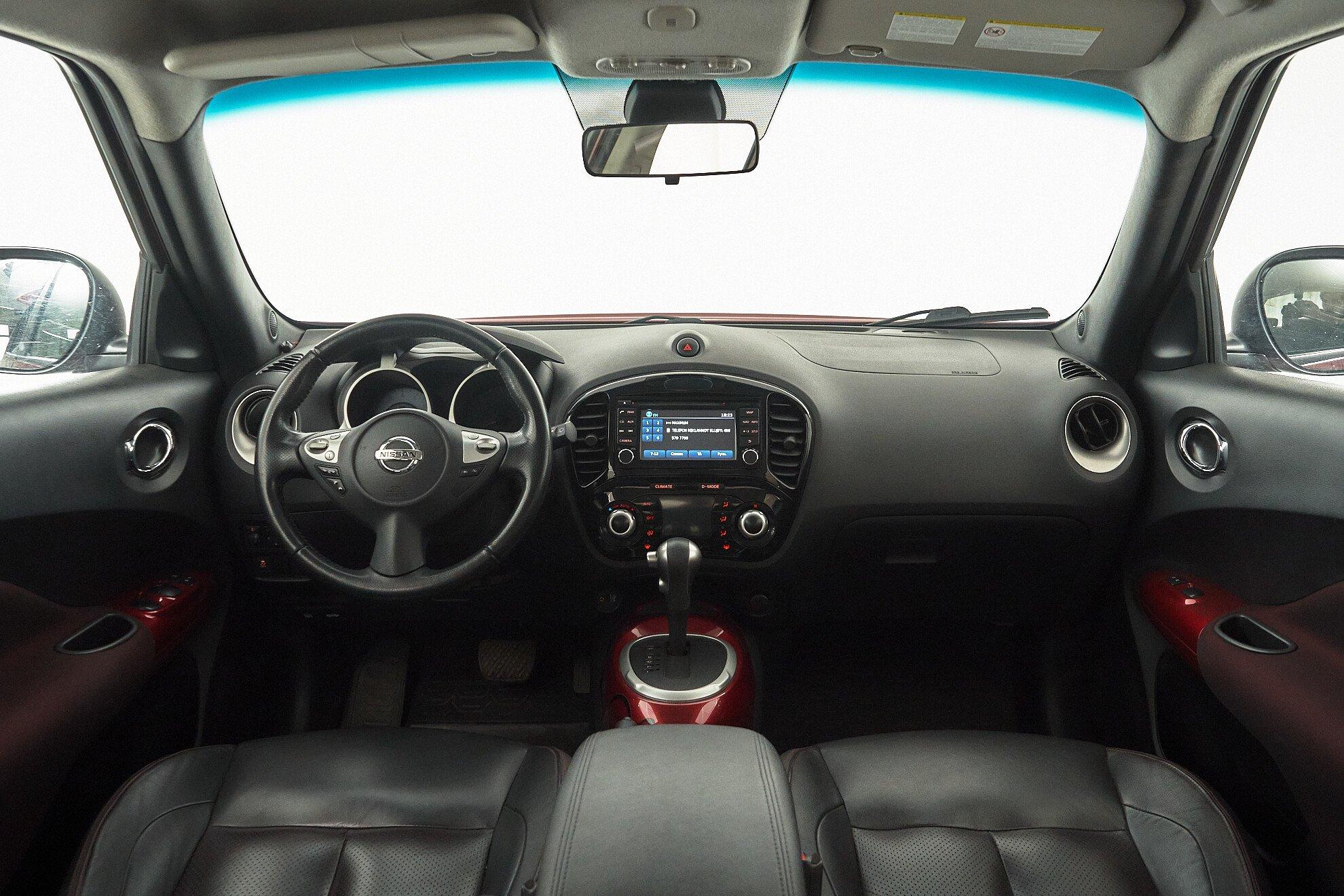 Nissan Juke 2014, красный