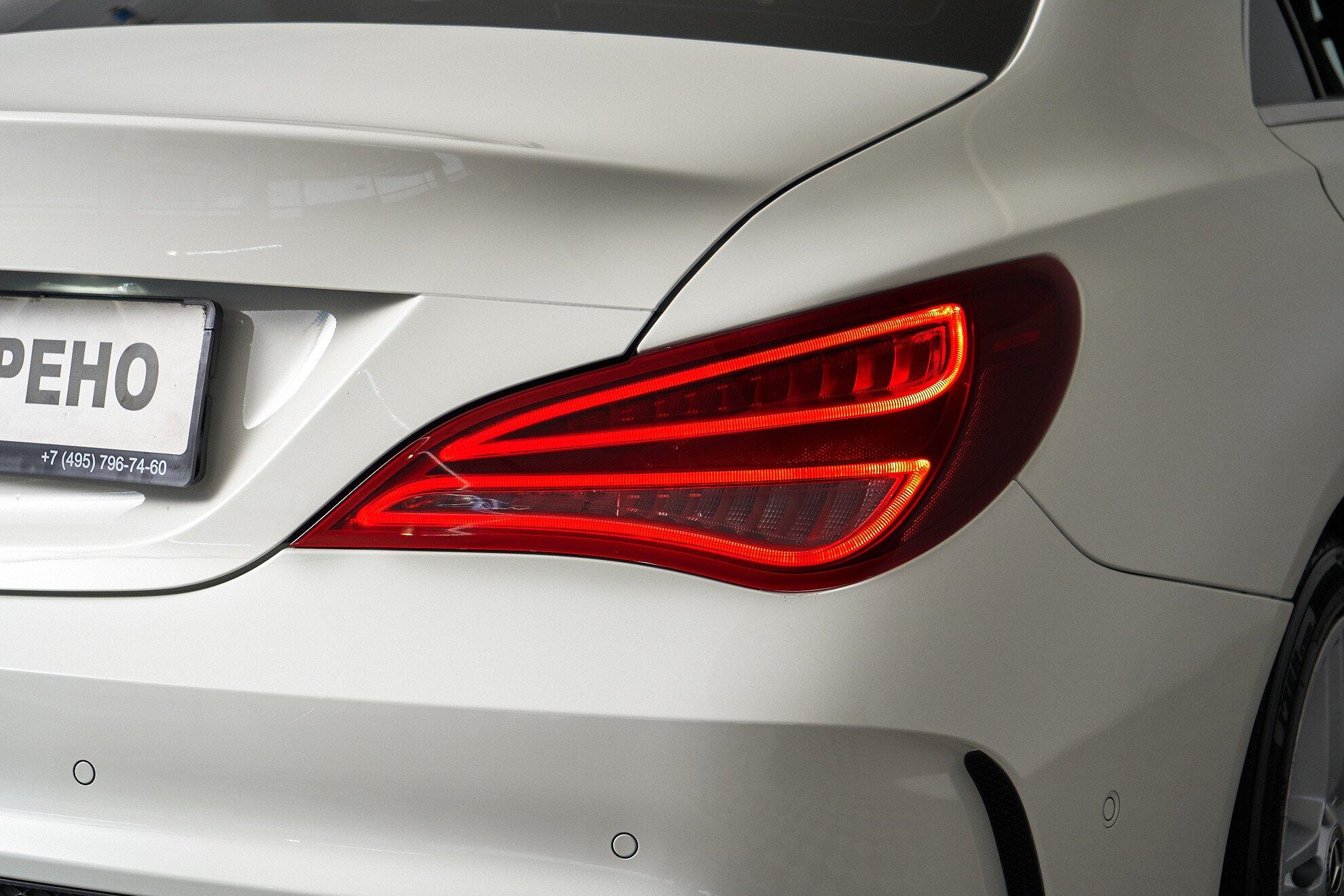 Mercedes-Benz CLA 2013, белый