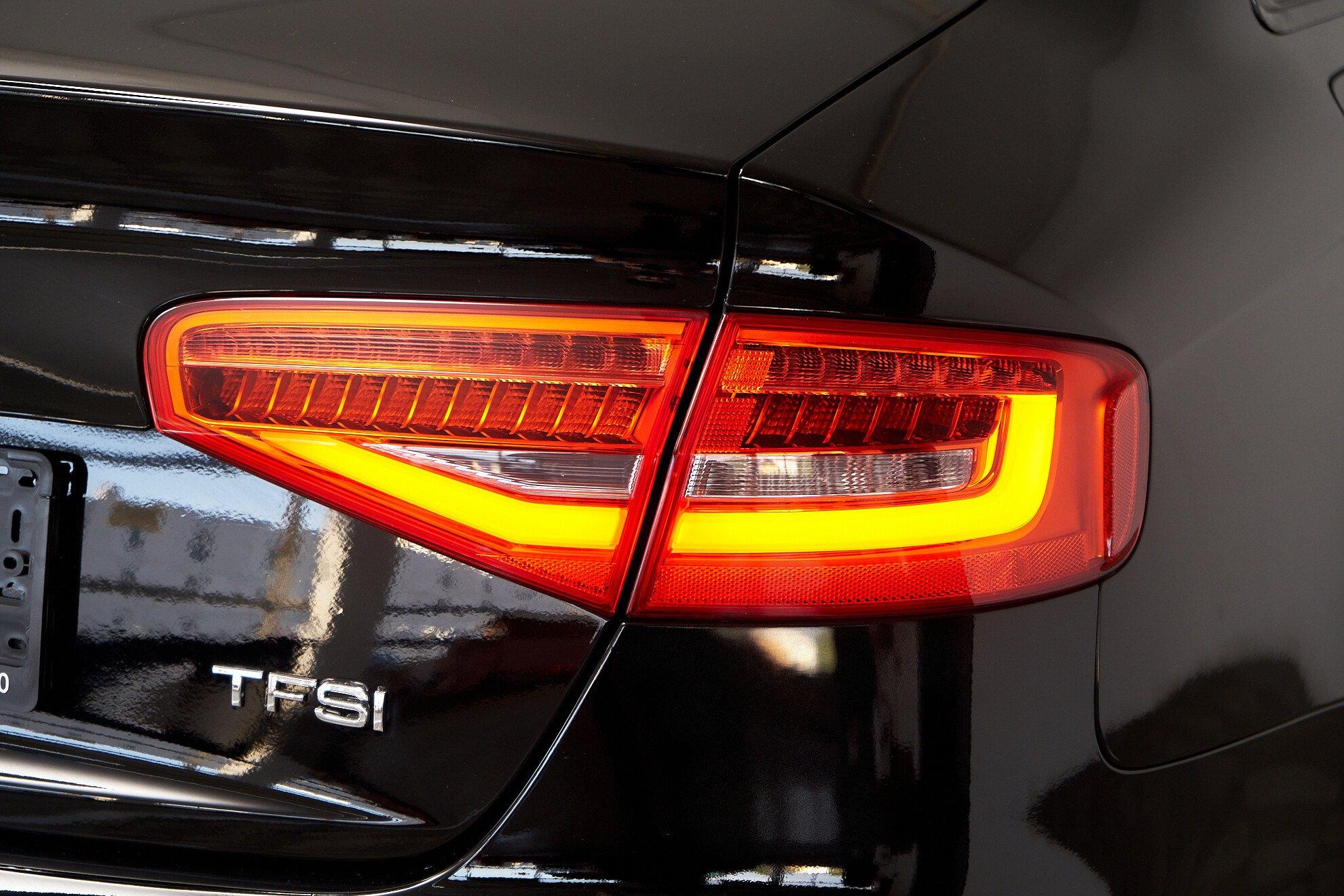 Audi A4 2012, черный