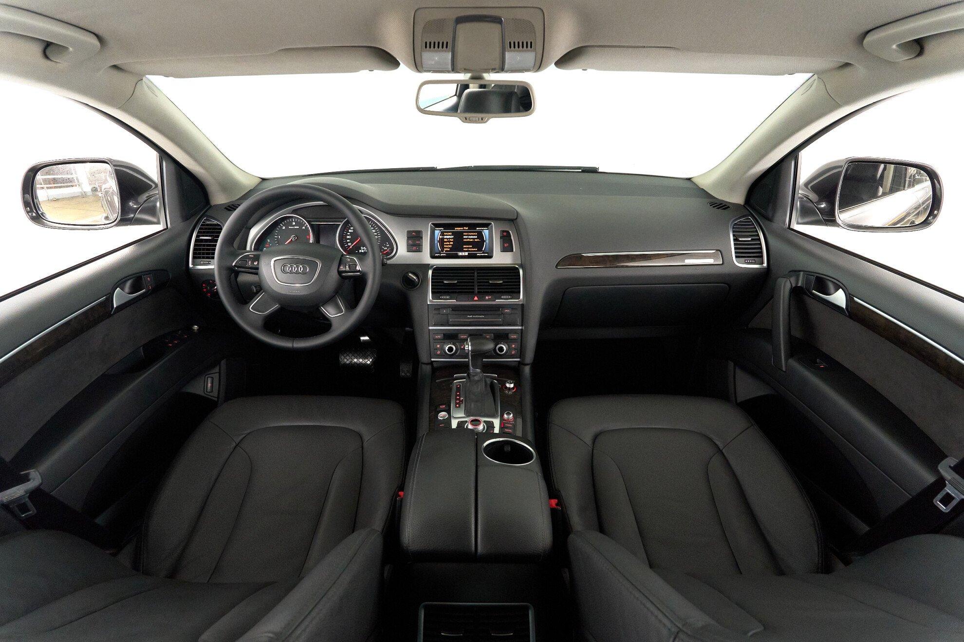 Audi Q7 2014, черный