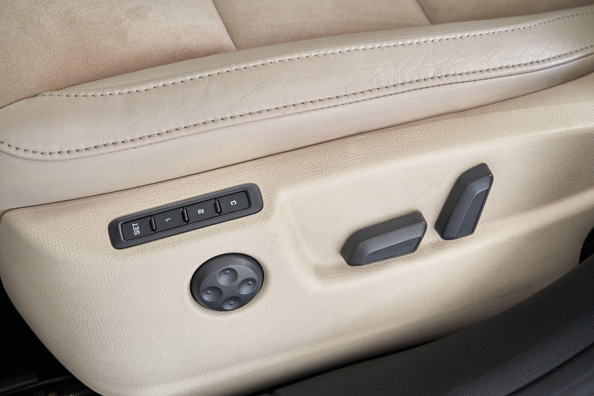 Skoda Superb 2011, голубой