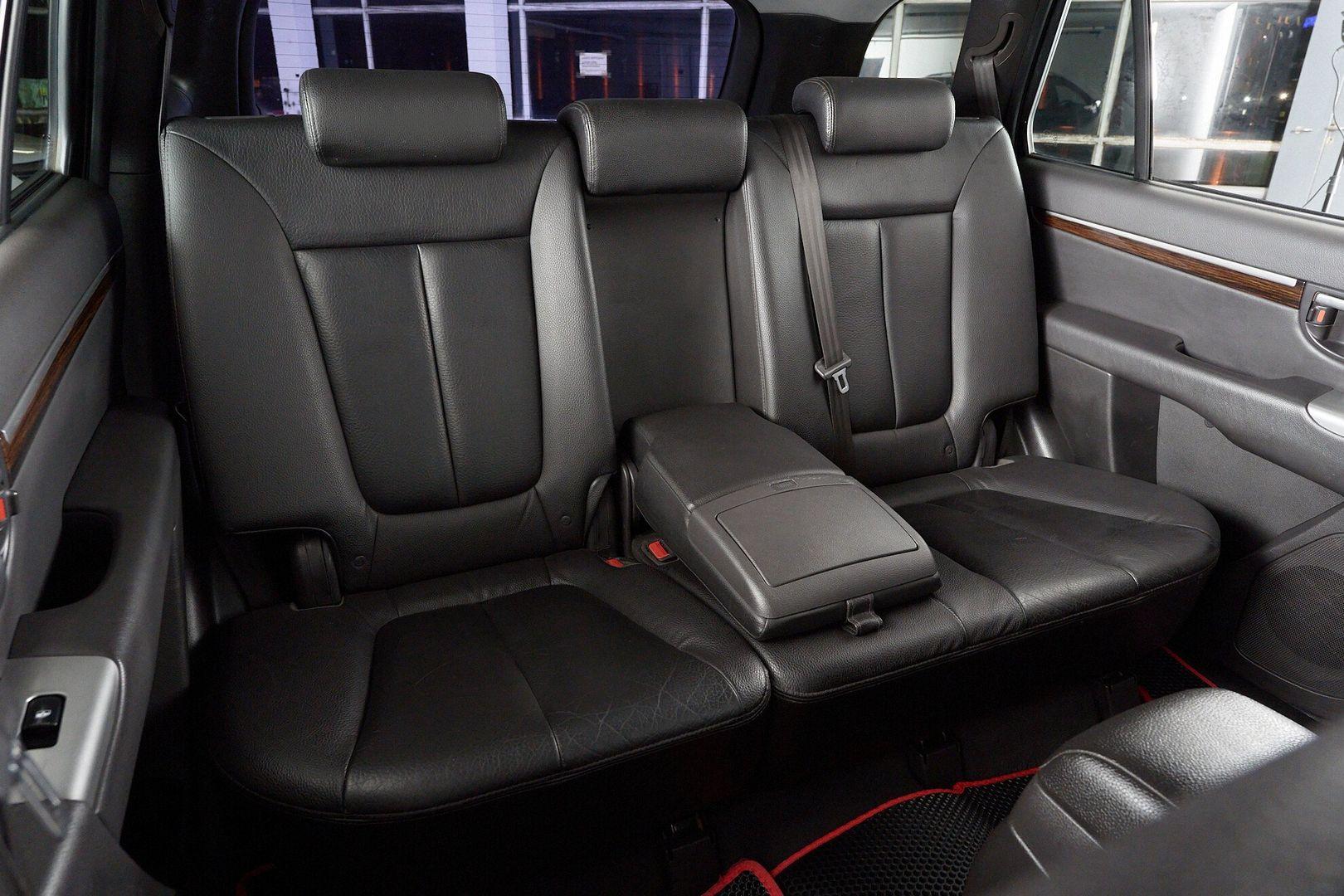 Hyundai Santa Fe 2011, черный
