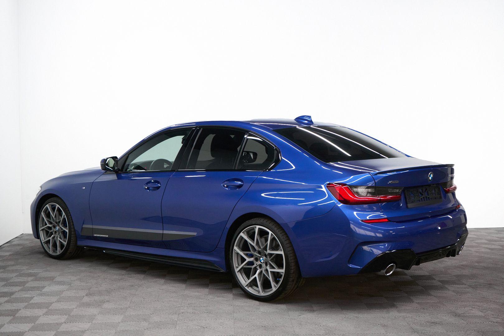 BMW 3 серии 2021, синий