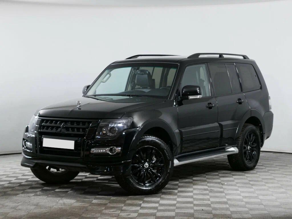 Mitsubishi Pajero 2021, черный