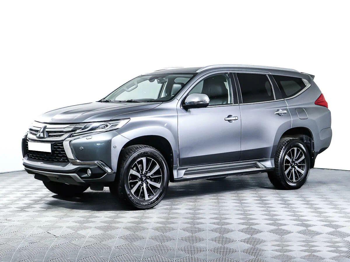 Mitsubishi Pajero Sport 2018, серебряный