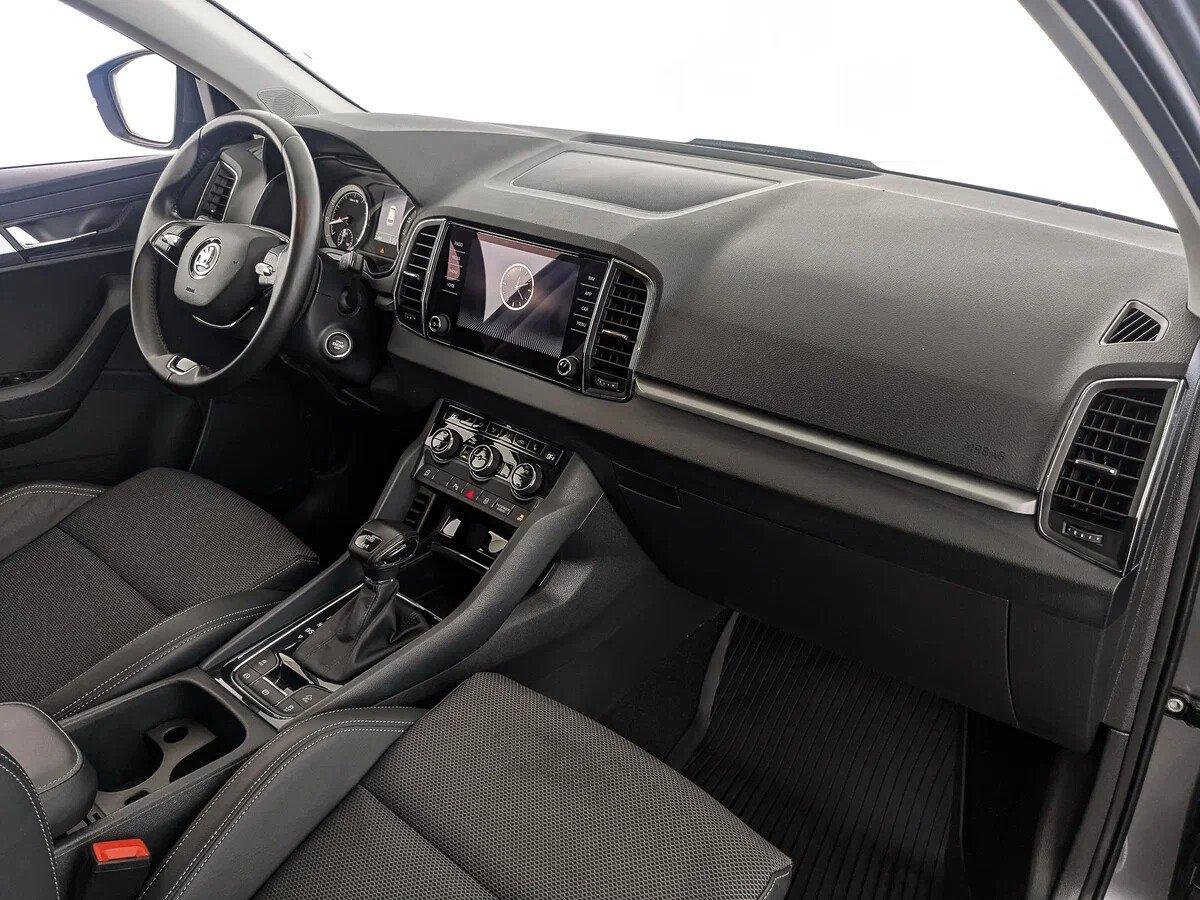 Skoda Karoq 2020, черный