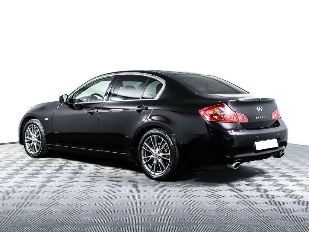 Infiniti G 2013, черный