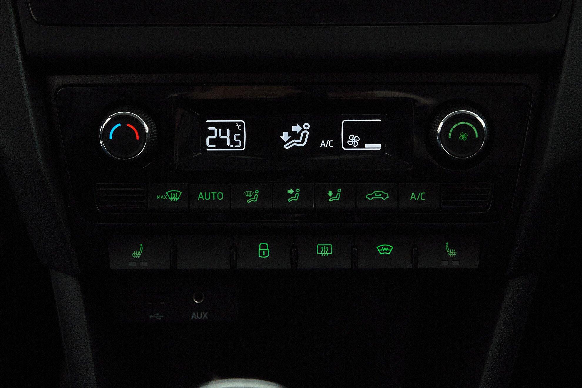 Skoda Rapid 2019, белый