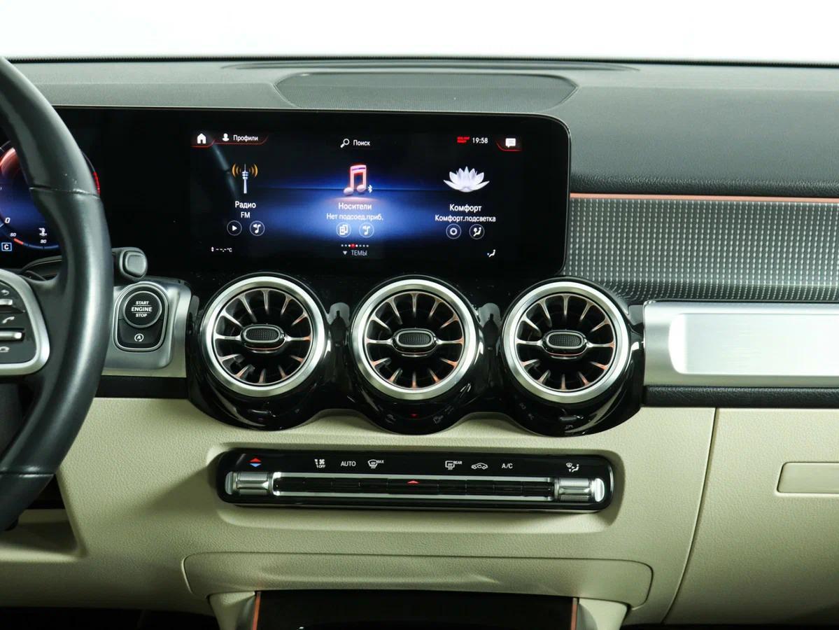 Mercedes-Benz GLB 2021, белый