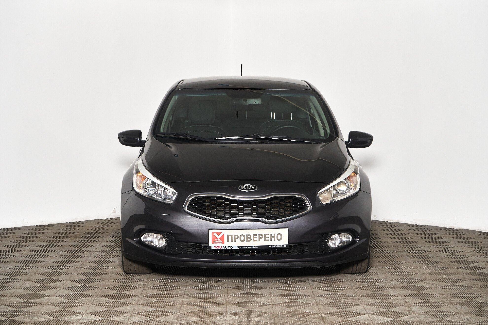 Kia Ceed 2015, серый