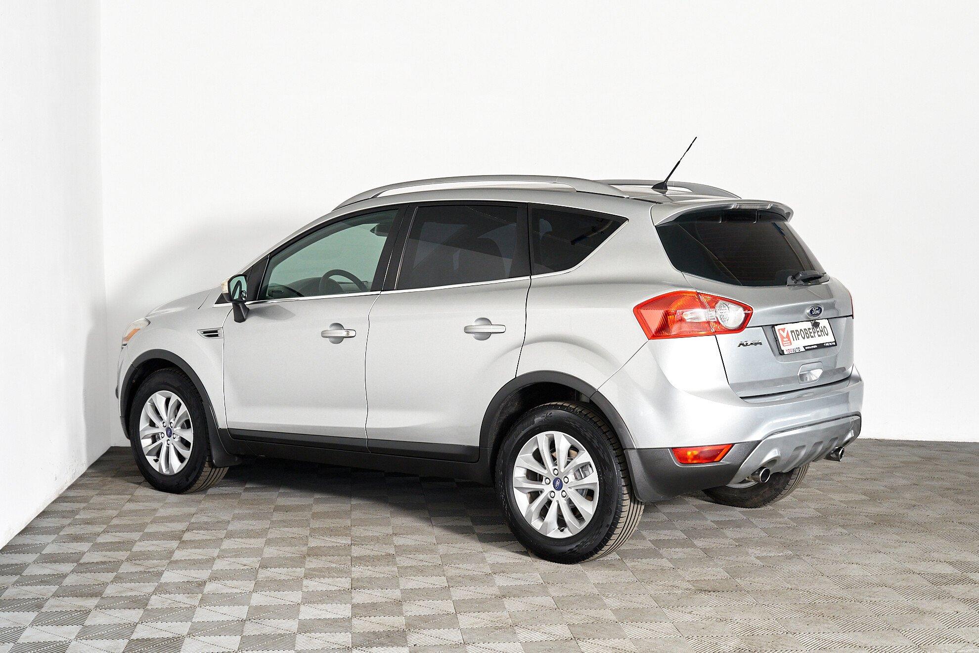Ford Kuga 2012, серебряный