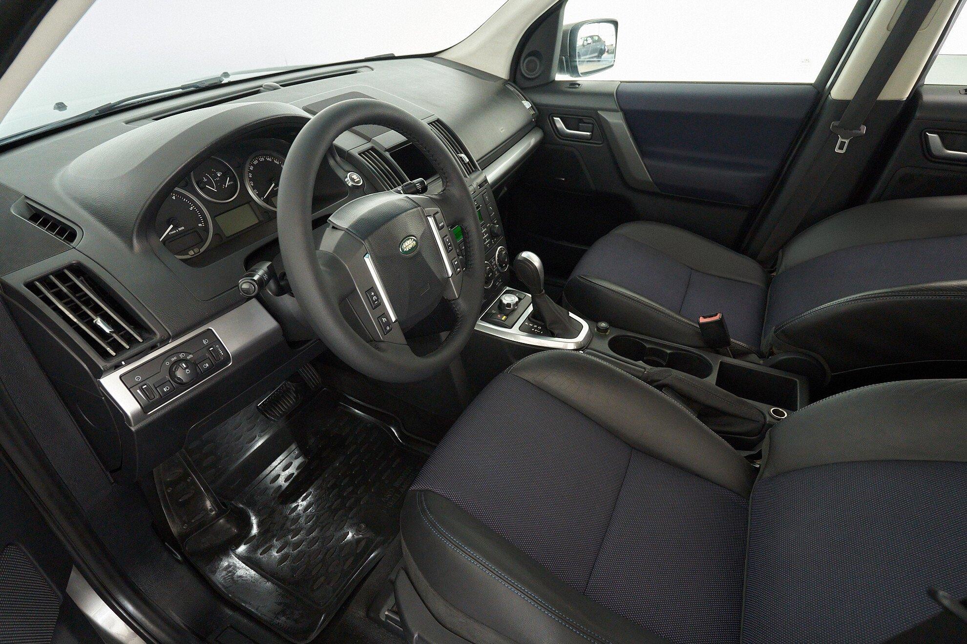 Land Rover Freelander 2009, серый