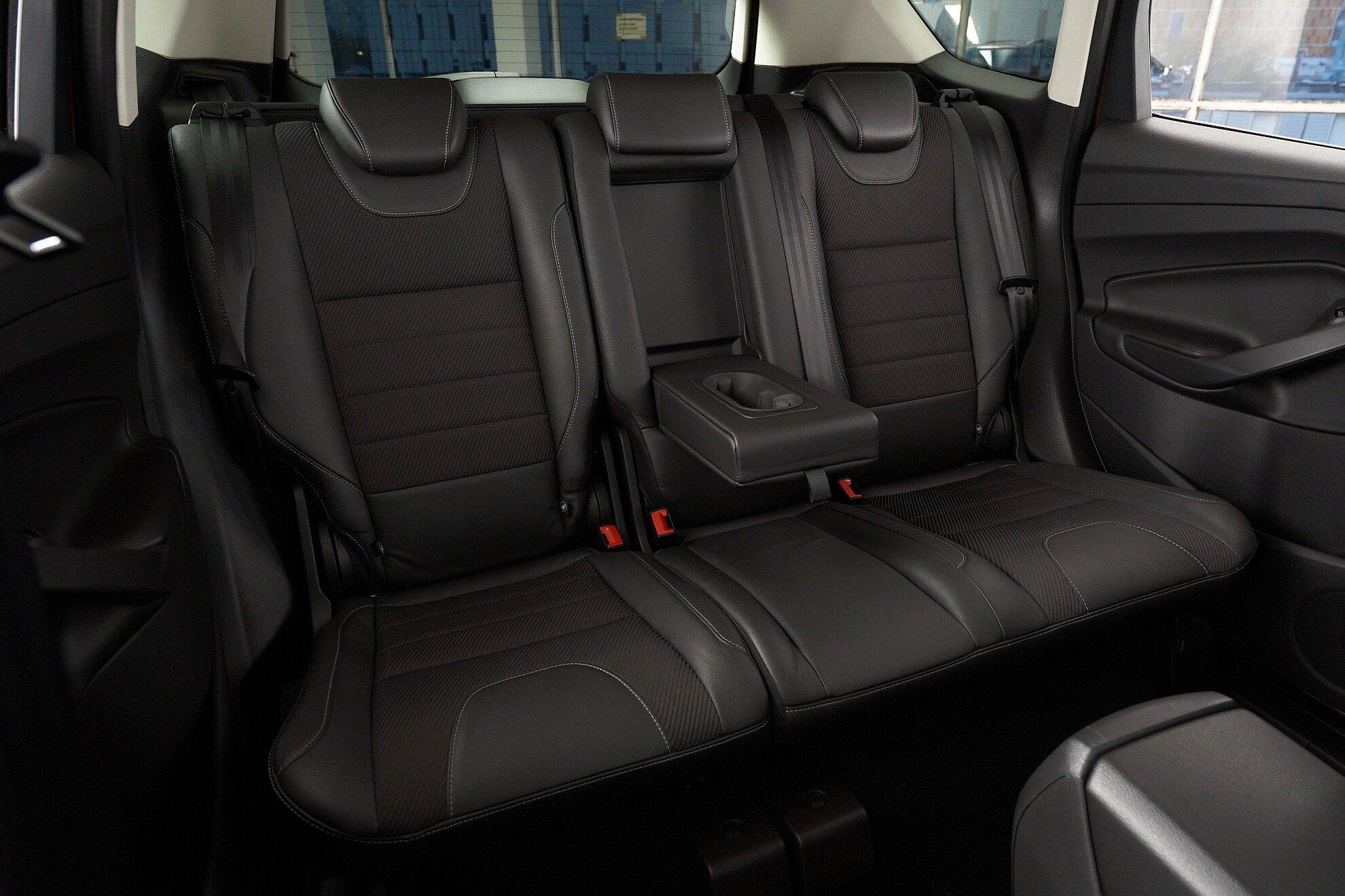 Ford Kuga 2013, коричневый