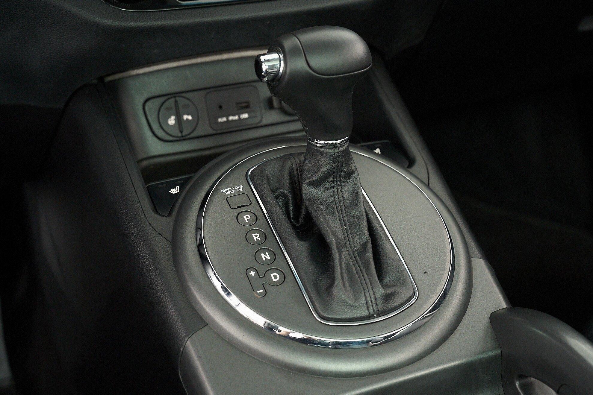Kia Sportage 2012, черный