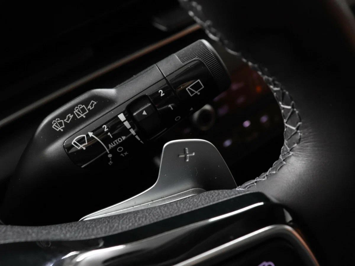 Kia Carnival 2024, черный