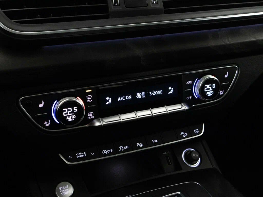 Audi Q5 2017, белый