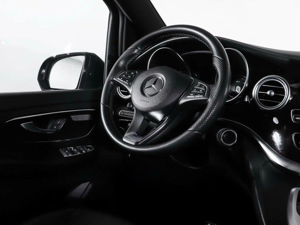 Mercedes-Benz V-Класс 2016, черный