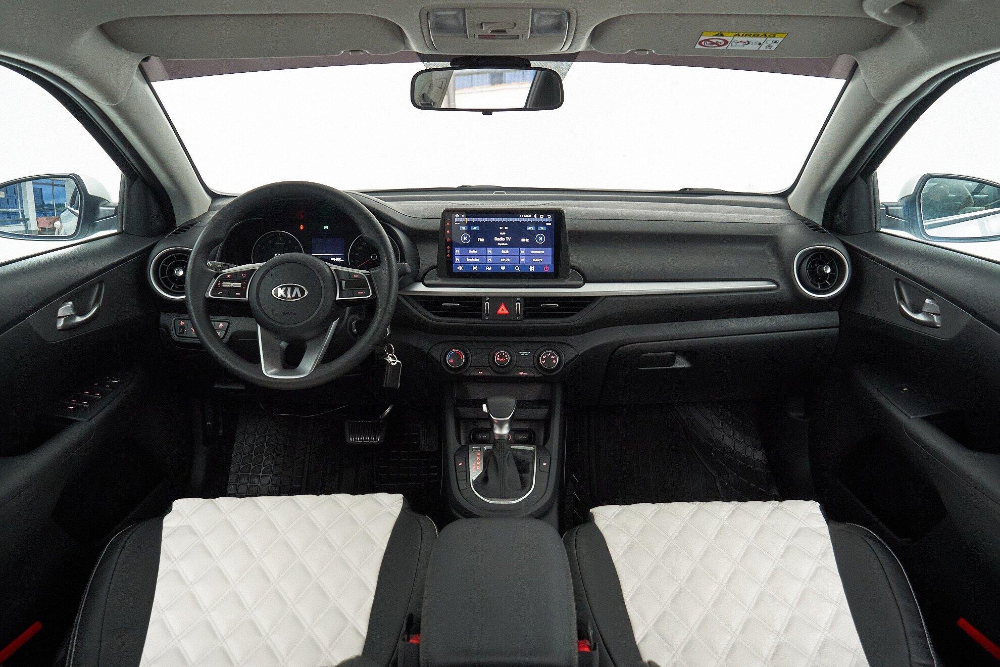 Kia Cerato 2021, белый